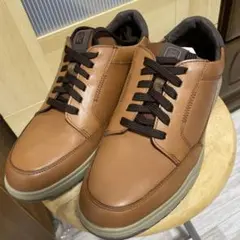 新品　ROCKPORT ロックポート レザースニーカーブラウン US9.5革靴のサムネイル