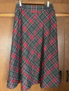 チェックスカート