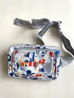 カリフォルニアディズニーランド　ミッキーポーチ