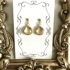 5871　ピアス　ゴールド　ハンドメイドイヤリング交換無料 イエロー黄色ドロップ