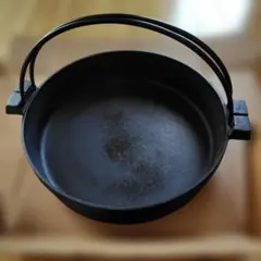 南部鉄器　鋳鉄すき焼き鍋　ツル付28cm