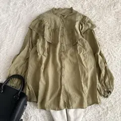 定価約2.3万✨IENA LA BOUCLE レースカラーブラウス　カーキのサムネイル