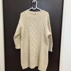 ユニクロ　　120 ベージュ　ケーブル編み ワンピース