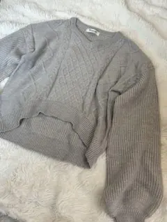 Emsexcite エムズエキサイト ケーブル編みニットセーター グレー