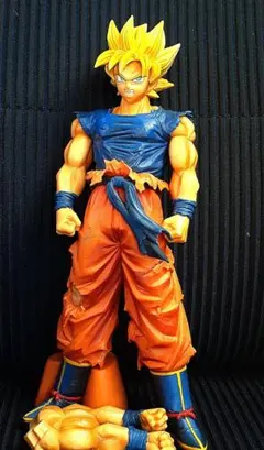 ドラゴンボール　超サイヤ人 孫悟空 　一番くじ　フィギュア 約20cm