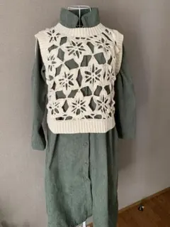 アイボリー 花柄ニットベスト M