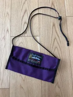 Tough Traveler 紫色サコッシュ