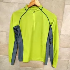 MOUNTAIN HARD WEARマウンテンハードウェア 緑色 ハーフジップ