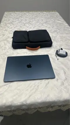 MacBook Air M3 8GB 512GB【美品】 MacBook Air 13インチ Apple M3チップ搭載モデル [2024年モデル /SSD