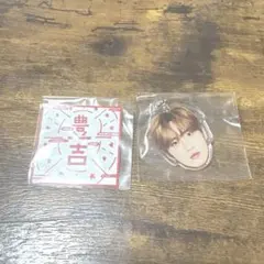 フェンファン　顔アクリルキー　ステッカー