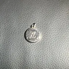 路易威登 圓形吊墜