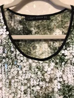 ザラ スパンコールトップス 美品