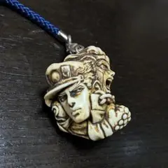ジョジョの奇妙な冒険　根付ストラップ　全8種セット Amazon.co.jp: 荒木飛呂彦原画展 ジョジョの奇妙な冒険 フルカラー塗装