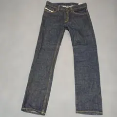 DIESEL　ジーンズ　ストレートデニム　パンツ