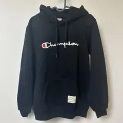 Champion 刺繍パーカー