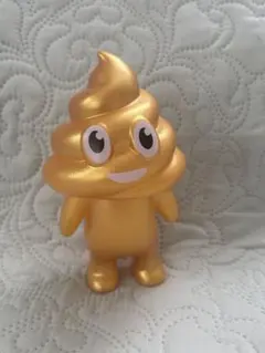 ゴールド うんちくん キャラクター フィギュア - メルカリ