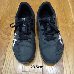 ASICS レーザービームブラックスニーカー　23.5cm