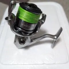 SHIMANO STRADIC 4000MHG L スピニングリールのサムネイル