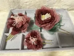 花の髪飾り 3点セット 赤紫色