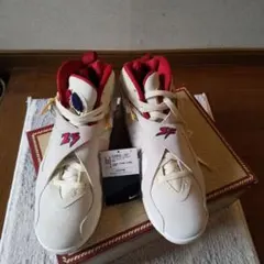 Item thumbnail for item b02b8cb3-0ec6-4ef0-b237-bf82e9cd654b