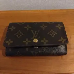 LOUIS VUITTON モノグラム 二つ折り財布のサムネイル