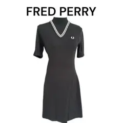 FRED PERRY フレッドベリー半袖ニットワンピース ブラックのサムネイル