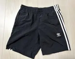 【メッシュインナー付】adidas ブラック サッカー ハーフパンツ 3本ライン