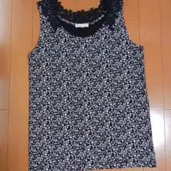 刺繍つきタンクトップ