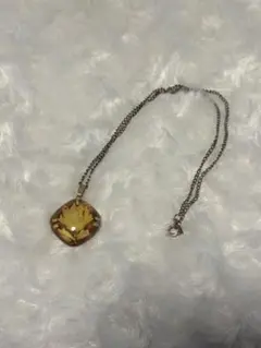 お花のネックレス レトロ ビンテージ 昭和