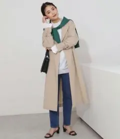 ベージュ トレンチコート