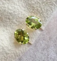 【イヤリング】ツツミ　ペリドット