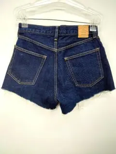 超美品 MOUSSY ダークブルー ボタンフライ デニムショートパンツ サイズ0