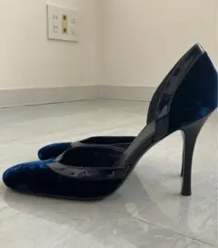Sale中[美品] セリーヌ ベルベット パンプス ネイビー　24cmのサムネイル