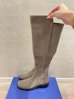 Item thumbnail for item c4e65ab4-ee6b-4bf6-ab20-ddb282f62e2b