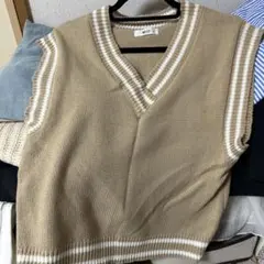 WEGO ベージュ Vネック スクールベスト F