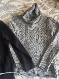 Calvin Klein ケーブルニット タートルネックセーター 定価三万