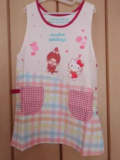 新品未使用☆モンチッチ×ハローキティ 保育士エプロン M〜Lサイズ