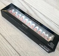 FINGER SUIT PRESS-ON NAIL 40枚入り