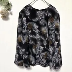 新品✨大きいサイズ｜花柄長袖ブラウス｜レトロ｜総柄｜ブラック｜日本製｜15号のサムネイル