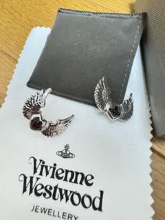 あ*様 Vivienne Westwood 翼ハートピアス【両耳】