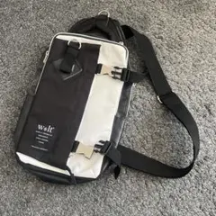 ボディバッグ ブラック/ホワイト　ウォルト