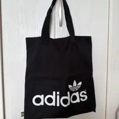 adidasトートバッグ