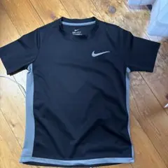 Nike DRI-FIT Tシャツ キッズサイズM 黒