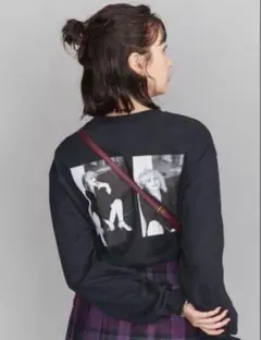 BY別注　コートニーラブ　ロンT