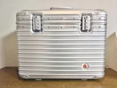 RIMOWA リモワ ユナイテッドアローズ別注 機内持込可 ホワイト 二輪