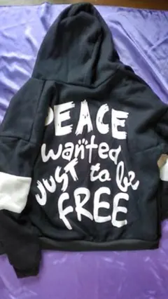 裏フリース　白×黒　ジップアップパーカー