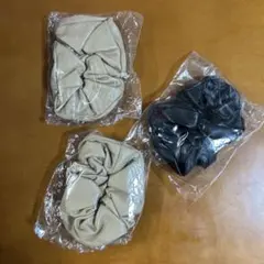 未使用　レディース　シュシュ　2色3個セット　ベージュ2個＆ブラック