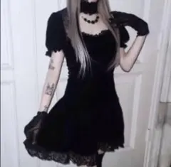 【新品】KILLSTAR キルスター ベルベットワンピース QOOZA