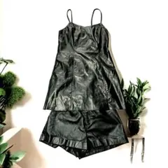 GRL ブラックレザー風セットアップ（キャミソール＆ショートパンツ）
