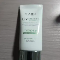 は*い様 d'Alba UV ESSENCE WATERFULL 50ml